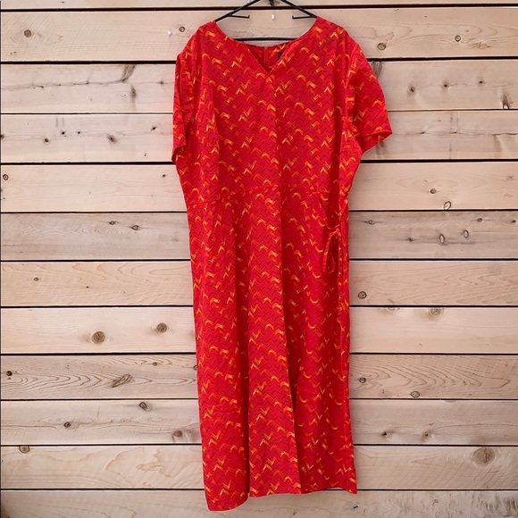 Lane Bryant Dresses & Skirts - 🆕 Lane Bryant 70’s Print Slit Dress